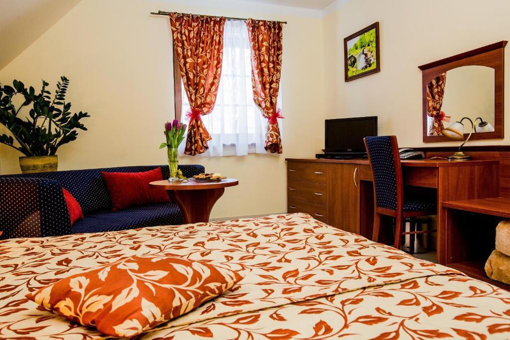 Hotel Concordia Podgorzyn Bagian luar foto
