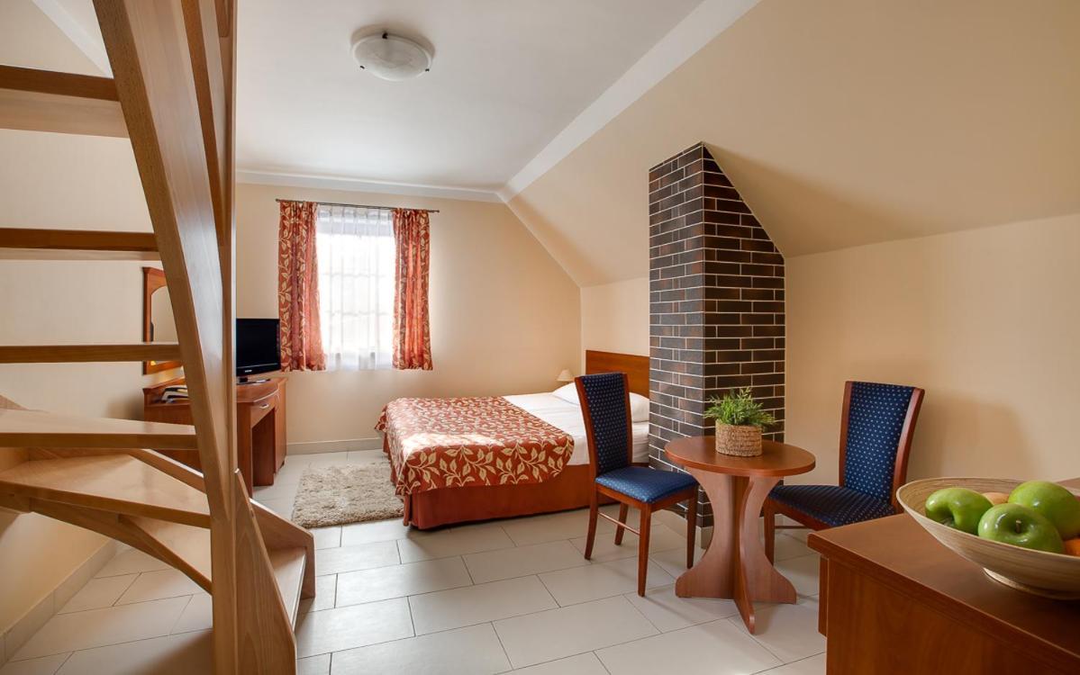 Hotel Concordia Podgorzyn Bagian luar foto
